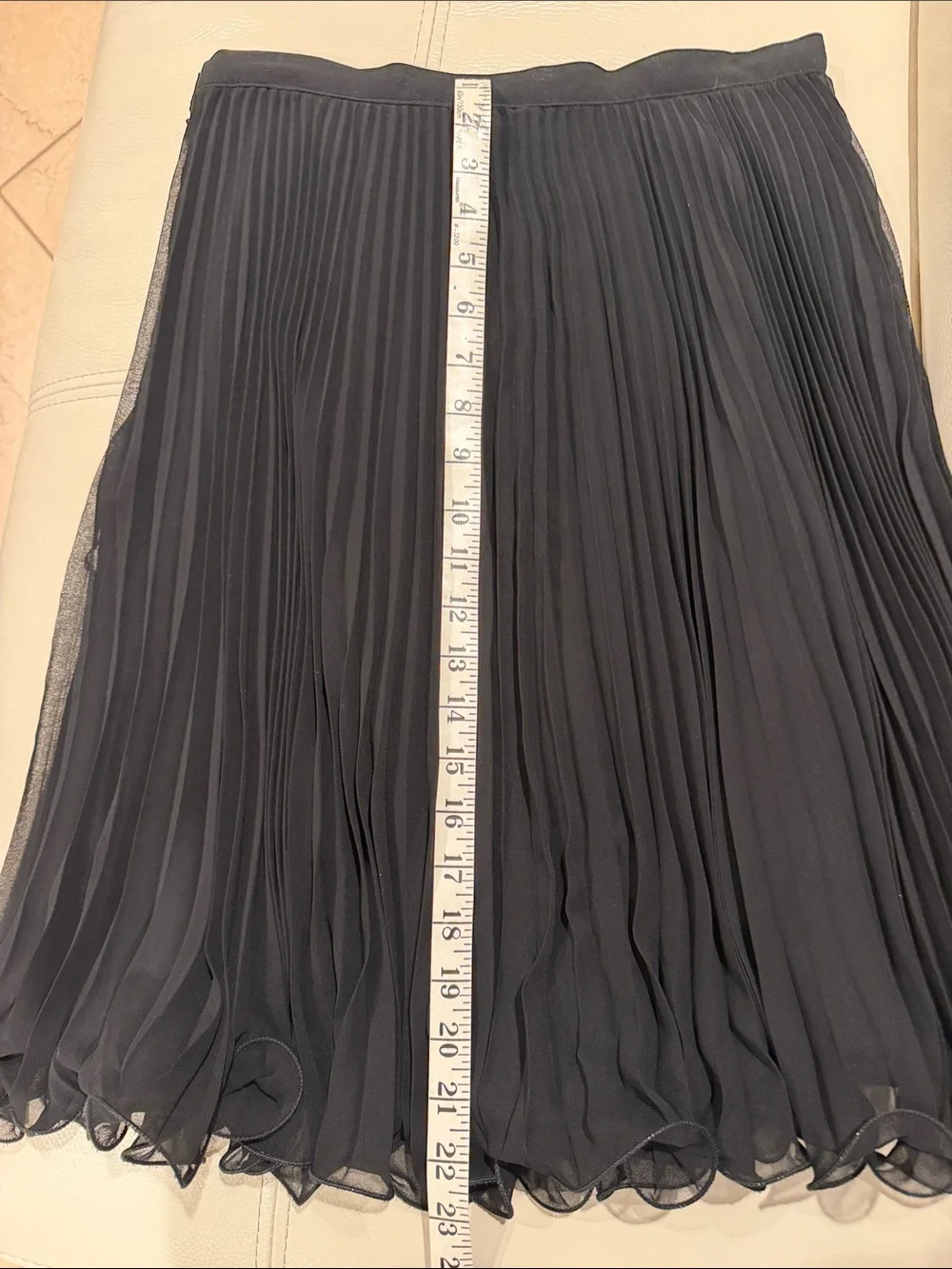 Alberto Makali Black Pleated Midi Skirt